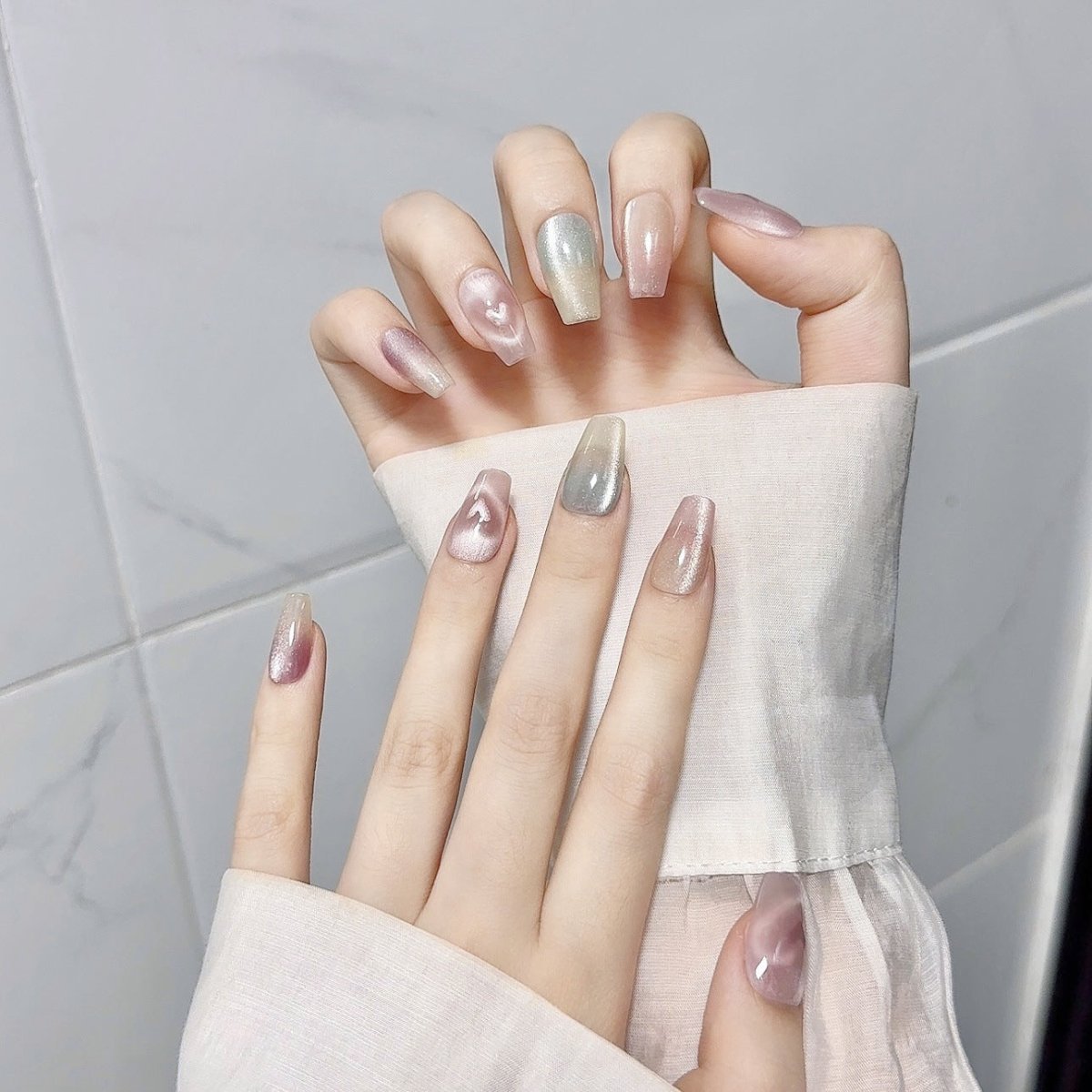 Dreamy Gradient Heart Press - On Nails - CELESTI NAILS