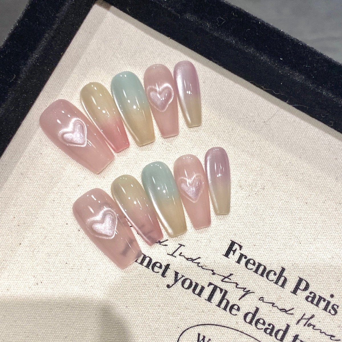 Dreamy Gradient Heart Press - On Nails - CELESTI NAILS